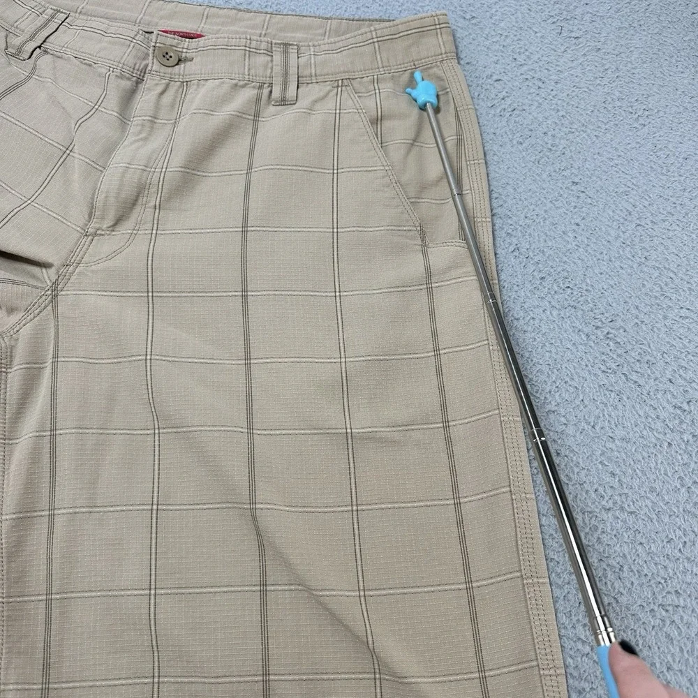 NORTH FACE Shorts Mens 38 Beige Plaid‎ Performance Outdoor Hiking Stretch Beach